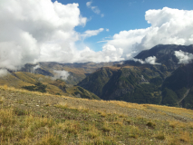 Montée vers le Drouvet sous le Soleil